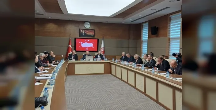 Türkiye'nin turizm geliri hedefini aşacak: 2024 sonunda 64 milyar dolar bekleniyor