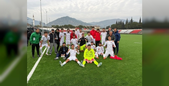 Uşakspor, devreyi Play-Off potasında tamamladı