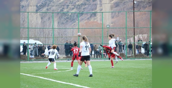 Yüksekova Spor, Beşiktaş'ı 86. dakikada mağlup etti