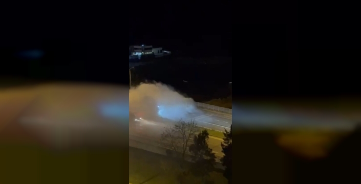 Zonguldak'ta seyir halindeki halk otobüsü alev aldı, yolcular panikle tahliye edildi