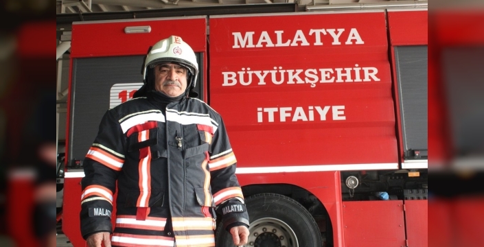 57 yaşında itfaiyeci olan Süleyman Şahin: Bu iş bende bir tutku!