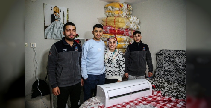 Adana'da düğünde şaşırtan hediye: Takı yerine klima