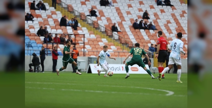 Adana Demirspor, sahasında Esenler Erokspor'a 5-0 yenildi