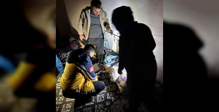 Ağrı'da rahatsızlanan bebekler, paletli ambulansla hastaneye ulaştırıldı