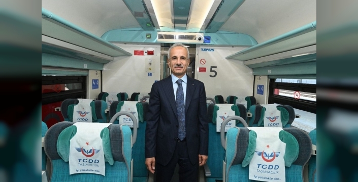 Ara tatilde tren yolculuğu kabusa dönüşmesin: Bakan Uraloğlu'dan 24 bin kişilik kapasite artışı müjdesi