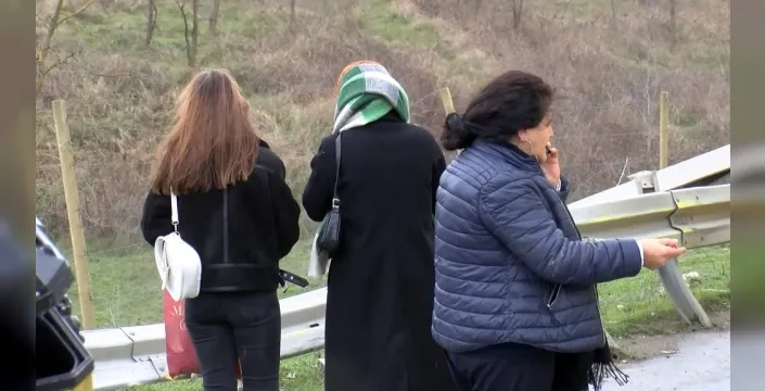 Arnavutköy'de İETT otobüsü bariyerlere çarptı, 2 yolcu yaralandı