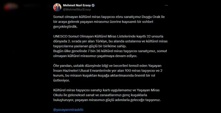 Bakan Ersoy, ebru sanatçısı Duygu Orak ile buluştu