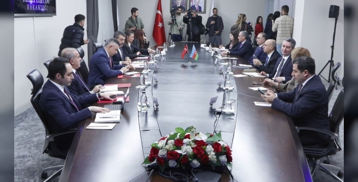 Bakan Tekin, Azerbaycanlı mevkidaşı Amrullayev ile eğitim iş birliğini görüştü