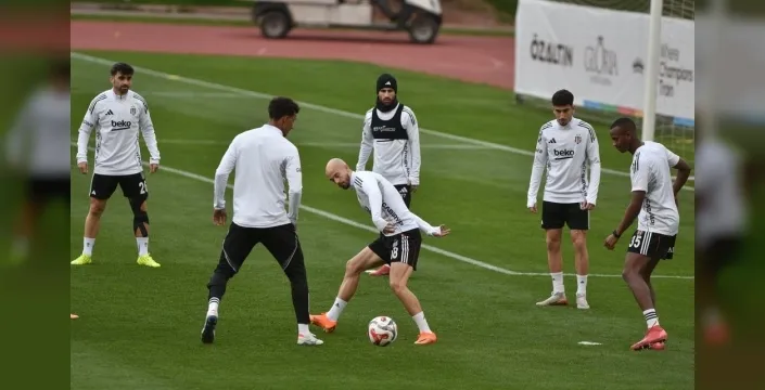 Beşiktaş'ta Cengiz Ünder, Antalya kampında takımdan ayrı çalıştı