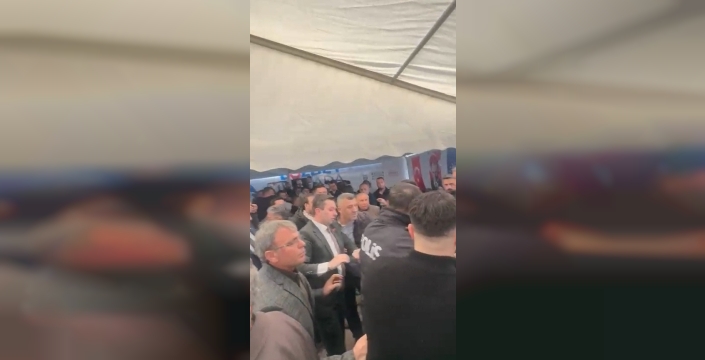 Bursa'da şok saldırı girişimi: Başkan Bozbey'e eski meclis üyesinden arbede