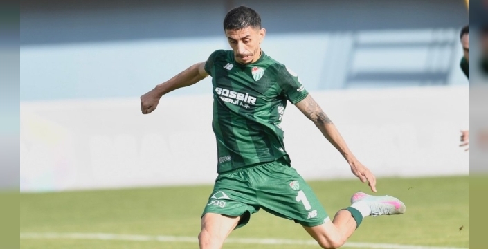 Bursaspor, devre arasında kadro hareketliliğini başlattı: Sertaç Çam Elazığspor'a transfer oluyor