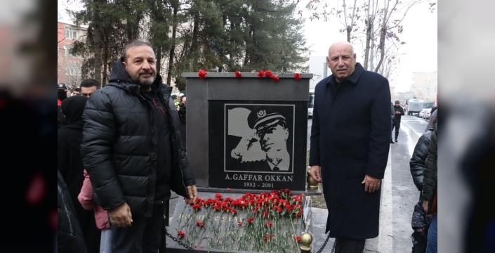 Diyarbakır'da şehit polislerin anısı gözyaşları ve dualarla tazelendi