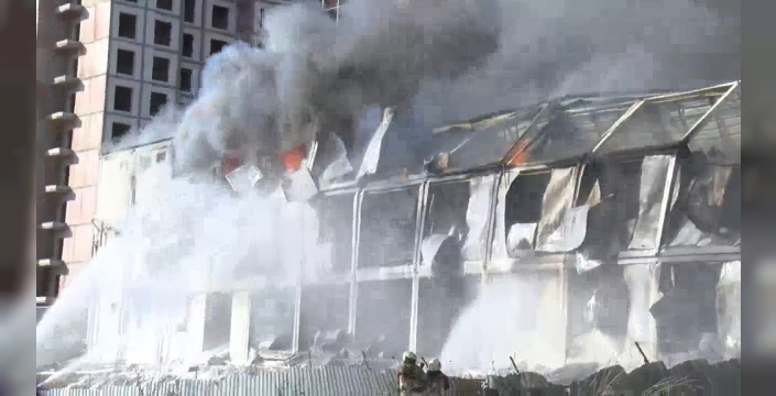 Esenyurt'ta inşaat şantiyesinde yangın: 1 işçi yaralandı