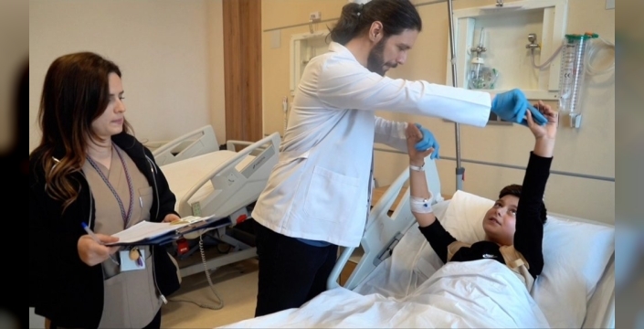 Felç riskiyle savaşan Bünyamin, Batman'da bir ilk olan ameliyatla sağlığına kavuştu