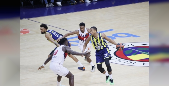 Fenerbahçe Beko, Kosner Baskonia'yı 84-71 ile geçti