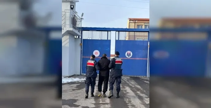 Firari hükümlü, sahte kimlikle yakalandı