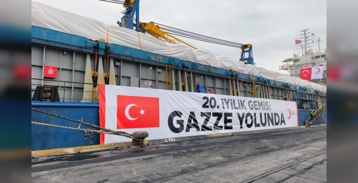 Gazze'ye umut taşıyan 20. iyilik gemisi Mersin'den dualarla uğurlandı