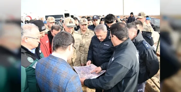 Harran'da dram sürüyor: Kanalda kaybolan sürücü için 80 kilometrelik alan taranıyor
