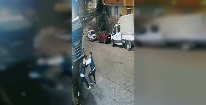 İçkinin dozunu kaçırdılar, kavga kanlı bitti: 5 bıçak darbesi!