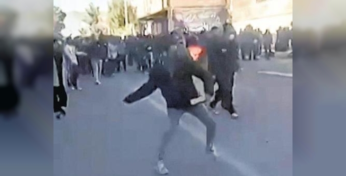 İran'da protestolar büyüyor: Can kaybı artıyor, ABD'den 'müdahale' tehdidi!