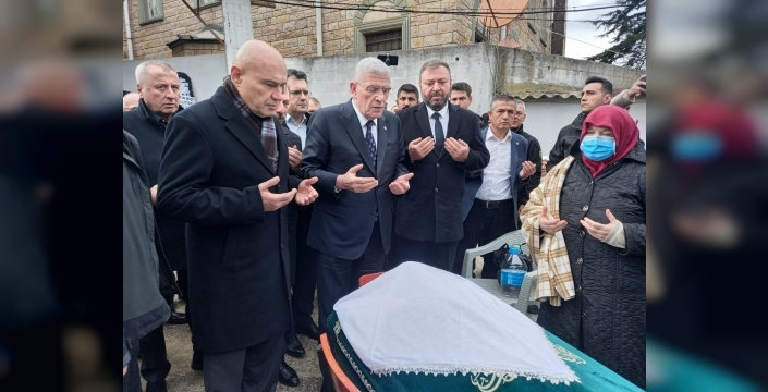 İYİ Partili Turhan Çömez'in annesi İkbal Çömez son yolculuğuna uğurlandı