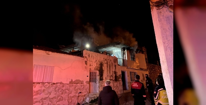 İzmir'de yürek burkan yangın: 89 yaşındaki kadın evinde can verdi