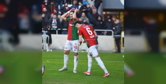 Karşıyaka, lider Kütahyaspor'a yenilerek şampiyonluk umutlarını yitirdi