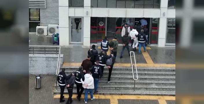 Kırklareli'de dolandırıcılık operasyonu: 3 kişi tutuklandı