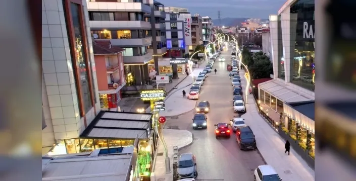 Kocaeli'de bir cadde ışıl ışıl oldu: Şehit Ergün Köncü Caddesi baştan sona yenilendi