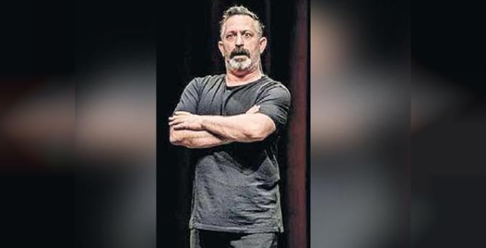 Komedyenin 38 yaş esprisi kadınları ikiye böldü: Mizah mı, hadsizlik mi?
