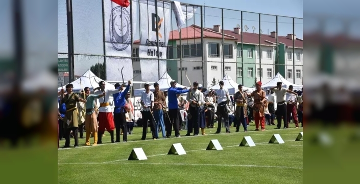 Kütahya, Geleneksel Okçuluk Şampiyonasına Ev Sahipliği Yapacak: Minikler ve Yıldızlar Puta Yarışacak