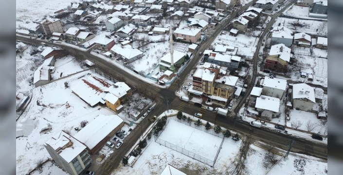 Malatya'da yoğun kar yağışı nedeniyle eğitime bir gün ara verildi