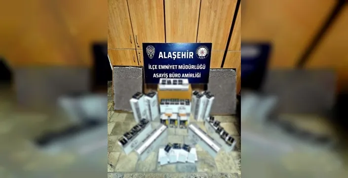 Manisa'da büyük operasyon: 11 bin 750 dolu makaron ele geçirildi