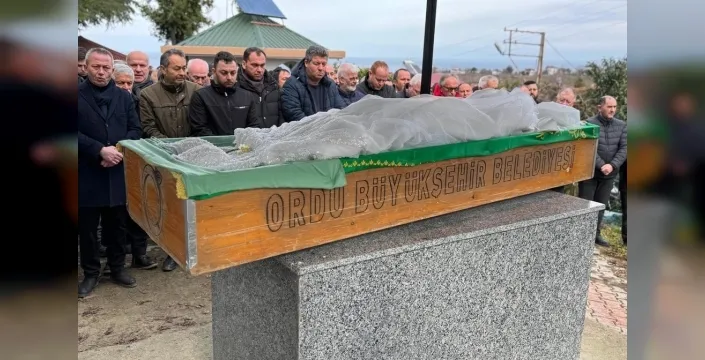 Martta evlenecekti, gelinliğiyle son yolculuğuna uğurlandı: Mina'nın acı vedası