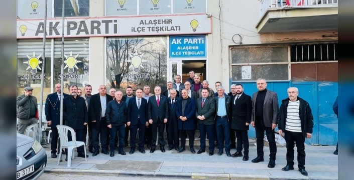 MHP'li Akçay'dan Manisa'da partililere sesleniş: 'Önce ülkem ve milletim