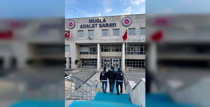 Muğla'da firari hükümlü, saklandığı evde polis operasyonuyla yakalandı