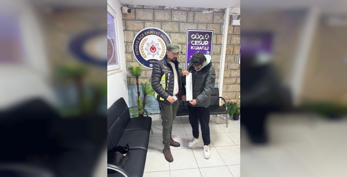 Muğla'da tehlikeli akrobasi: Tek tekerlekli motosiklet sürücüsüne büyük ceza!