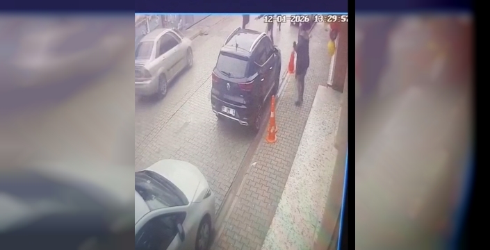 Öğretmene dehşet: Eski öğrenci velisi 20 suç kaydıyla dehşet saçtı, silahla ateş etti!