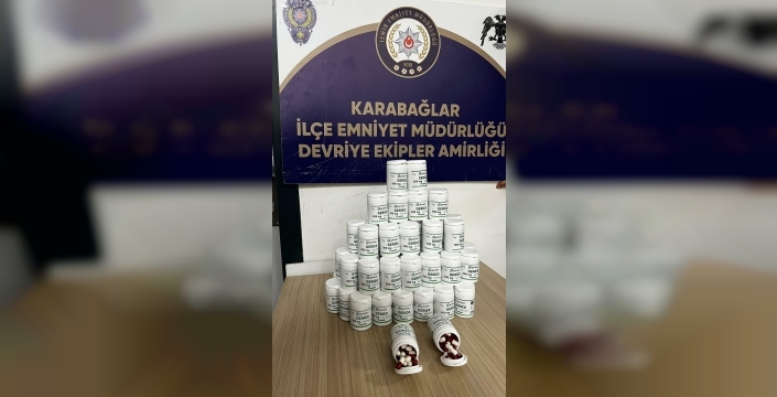 Polisten kaçarken attığı poşette binlerce uyuşturucu hap çıktı