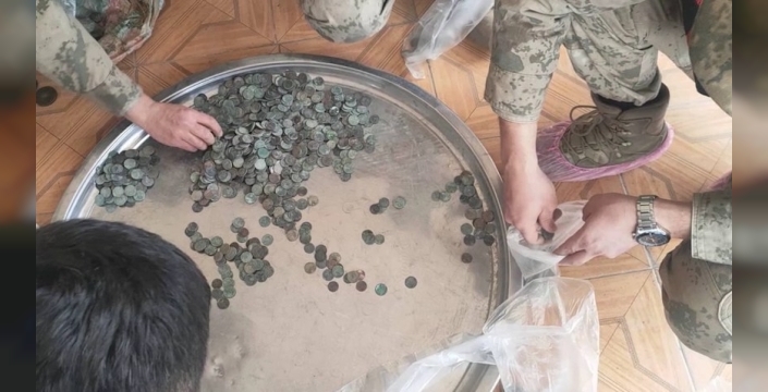 Şanlıurfa'da tarihi eser operasyonu: 2 bin 644 eser ele geçirildi