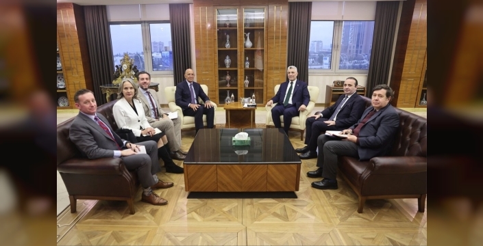 Ticaret Bakanı Bolat, ABD Büyükelçisi Barrack ile kritik görüşme gerçekleştirdi