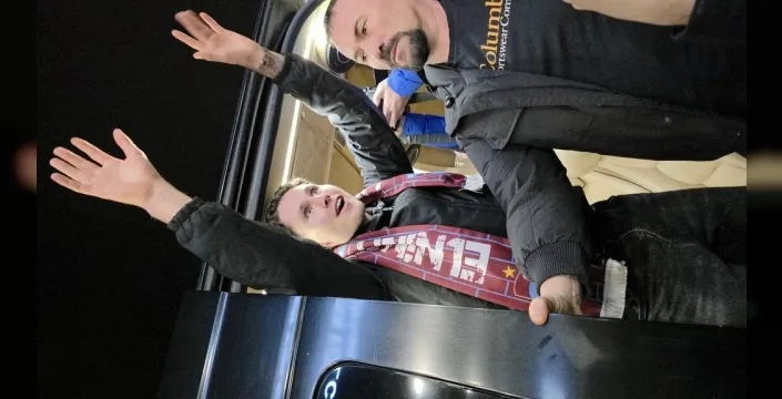 Trabzonspor'un Yeni Yıldızı Lovik'ten Taraftara Mesaj: "Kırk Bin Kişiyle Buluşmak İçin Sabırsızlanıyorum!