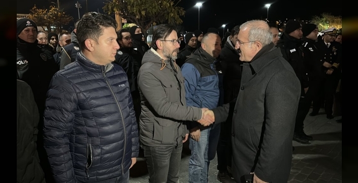 Vali Toraman, yeni yılın ilk saatlerinde görev başındakileri yalnız bırakmadı