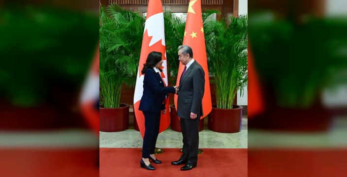 Wang Yi ve Anita Anand, ikili ilişkilerde yeni bir döneme giriyor