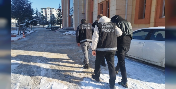 Yastık içinde saklanan kokainle yakalandı: 1 kişi tutuklandı