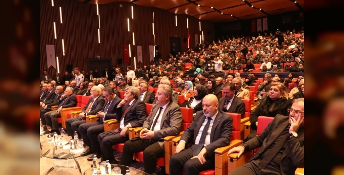 AK Parti'li Elitaş'tan muhalefete sert eleştiri: 'Akıllı ve yapıcı bir muhalefet yok