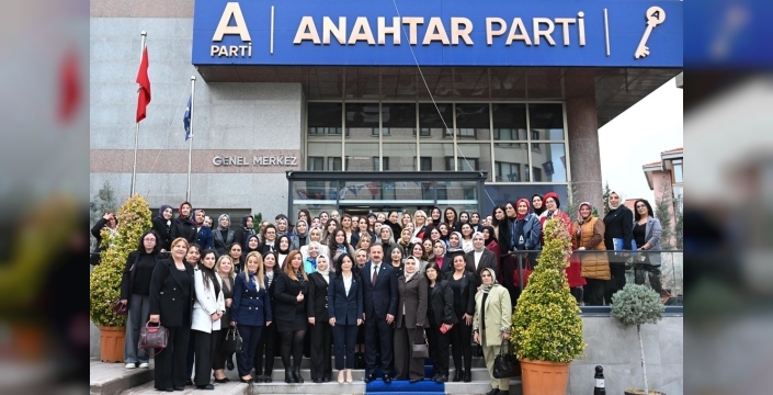 Anahtar Parti Kadın Kolları'ndan iddialı hedef: 100 bin kadın üye!
