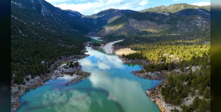 Antalya-Konya yolu sular altında: Ulaşım 1 hafta kesintiye uğrayabilir