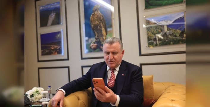 Bakan Bak'tan Kış Olimpiyatları'ndaki milli sporculara başarı dileği