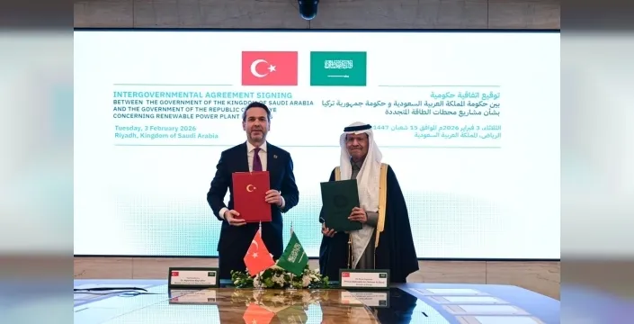Bakan Bayraktar: Suudi Arabistan ile 2 milyar dolarlık enerji yatırımı anlaşması imzalandı